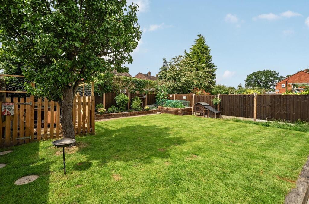 Hopton Drive, Shrewsbury photo 4