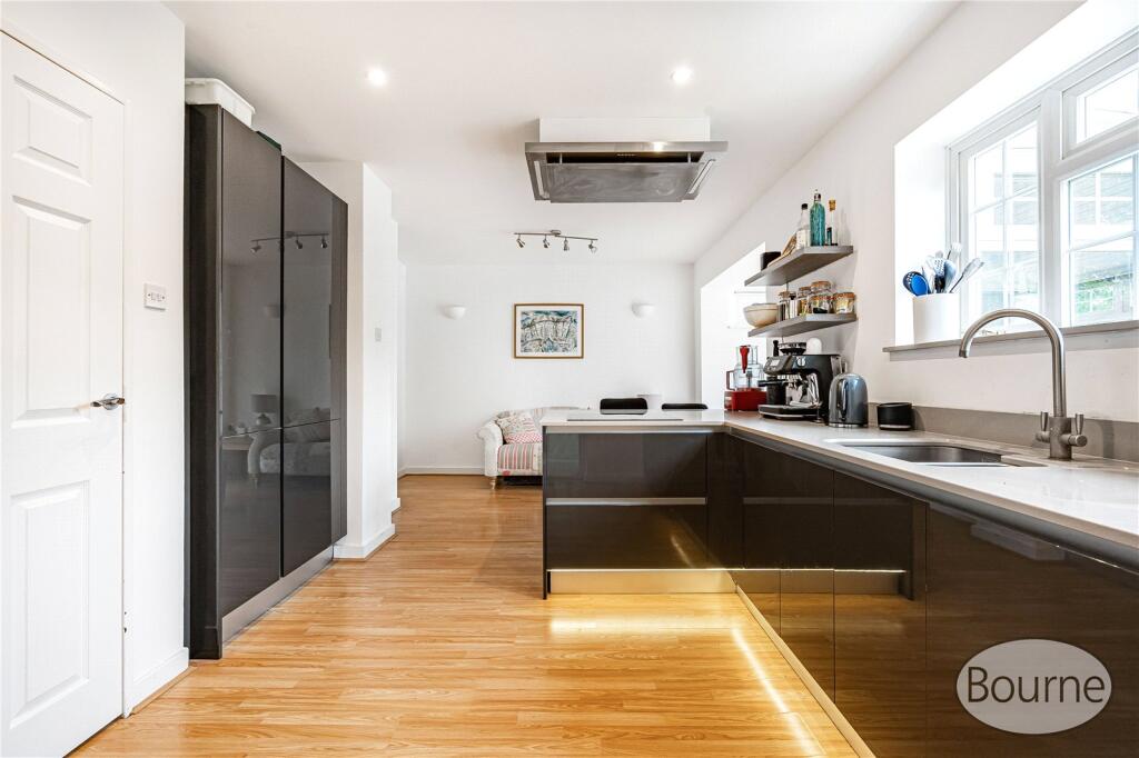 Gosden Hill Road, Guildford, Surrey, GU4 photo 4