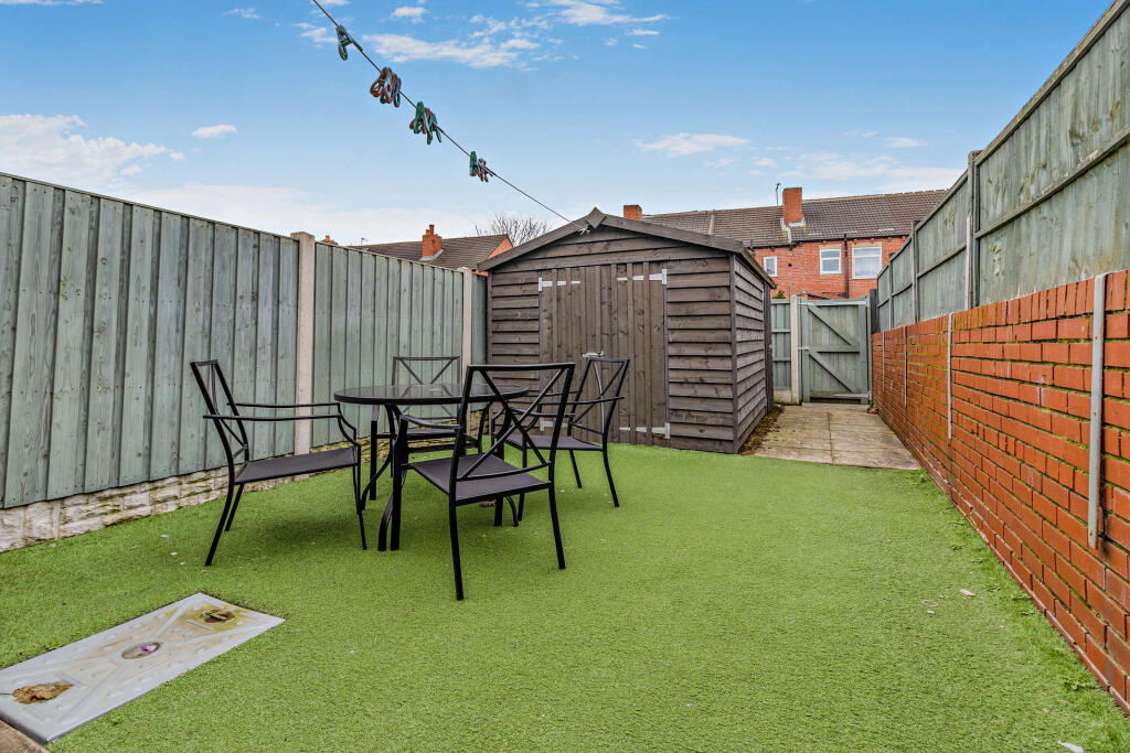 House in Wakefield - View 2