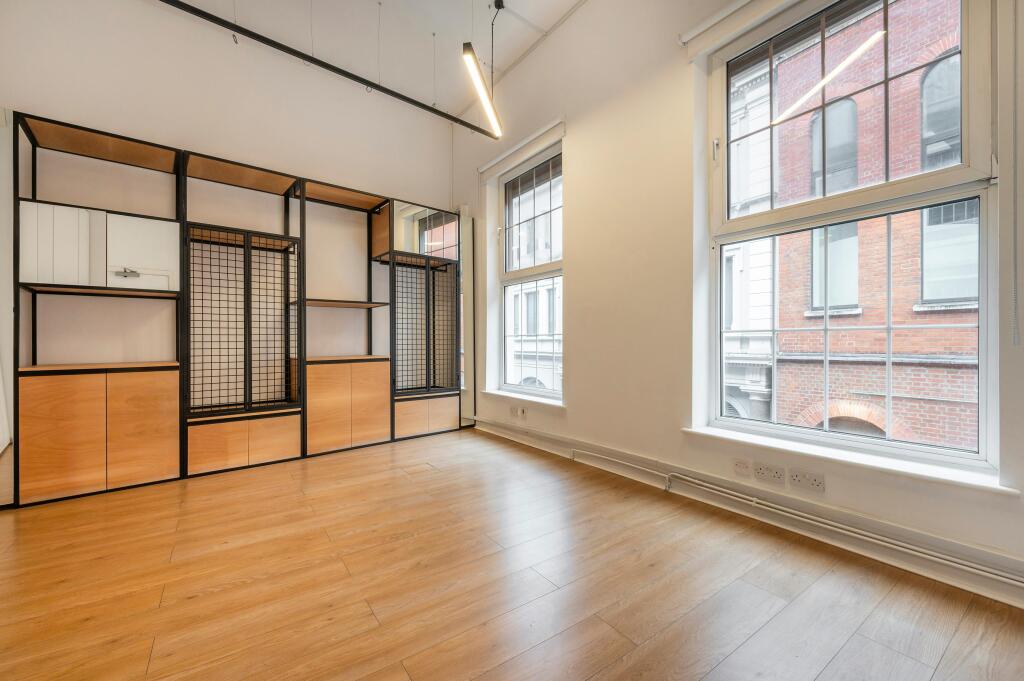 office 1.jpg