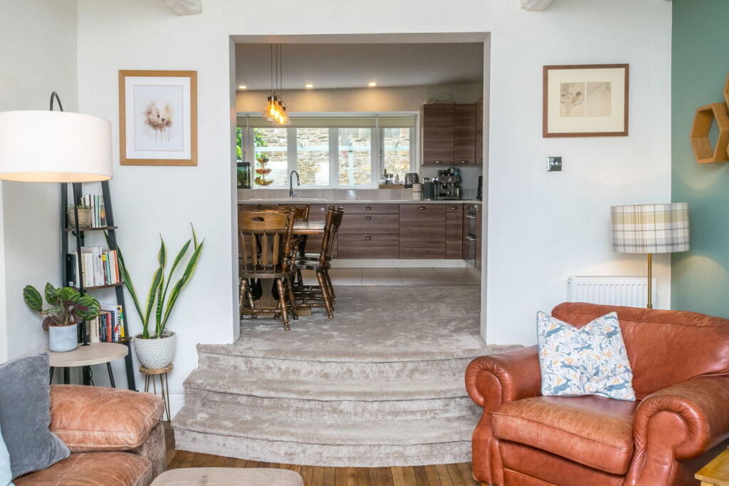 House in Kirklees, West Yorkshire - More