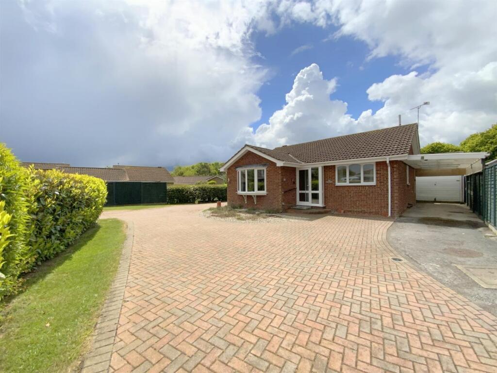 Main image of property: Billinghay Court, Cleethorpes