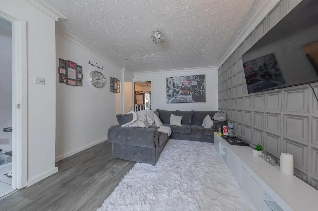 House in Stafford, Staffordshire - View 2