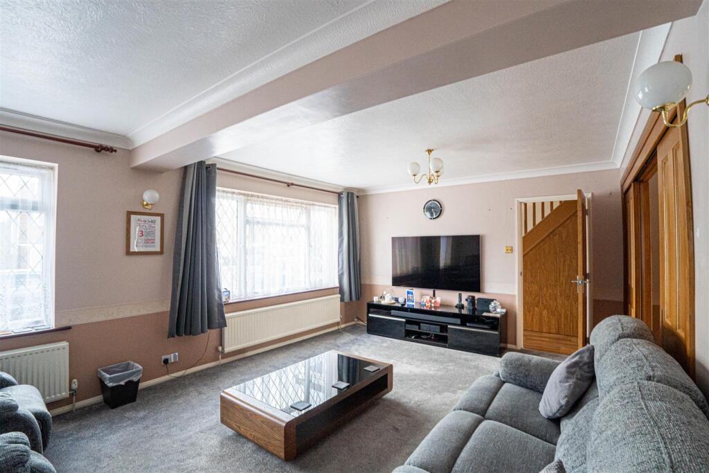 Chanctonbury Drive, Hastings photo 4