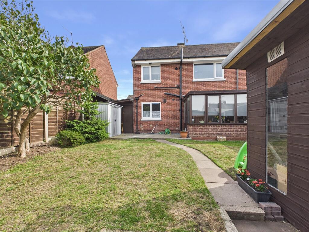 Trehearn Road, Droitwich Spa, Worcestershire, WR9 photo 4