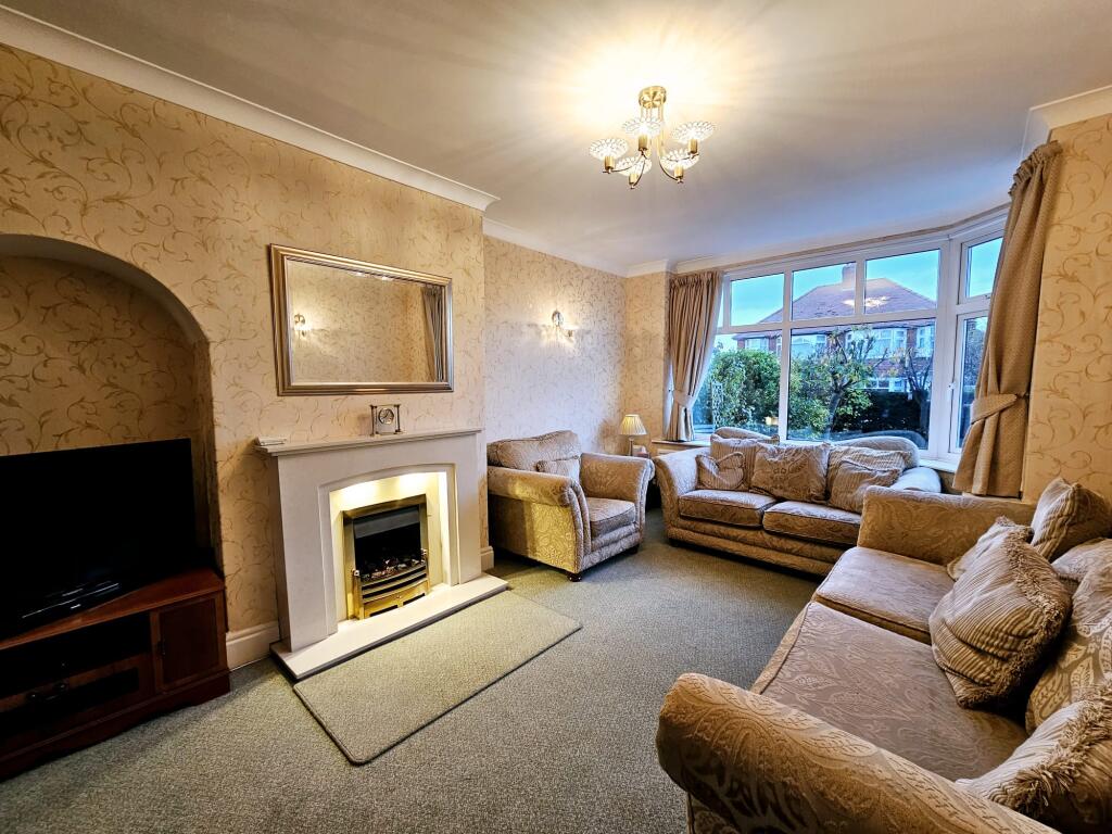 Cornelian Avenue, Scarborough, North Yorkshire photo 3