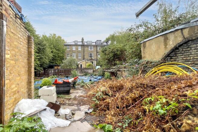 Land to the rear of 2 Breakspears Road, Brockley, London, SE4 1UW