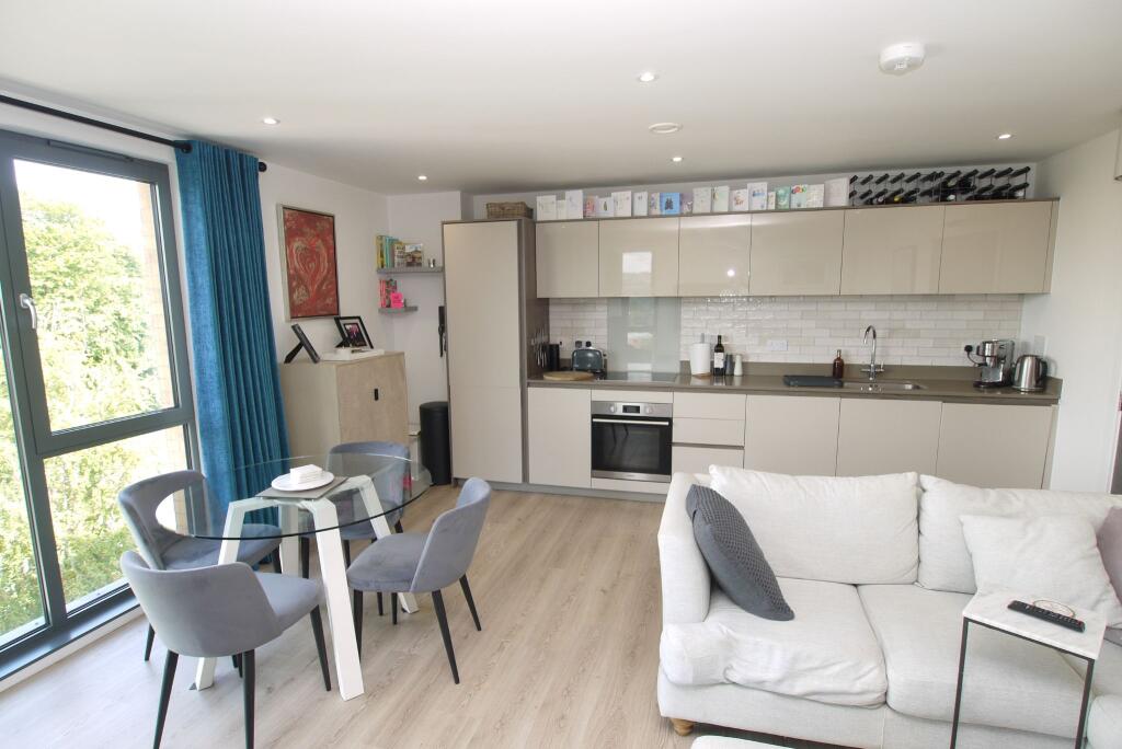 Apartment in Tonbridge - View 4