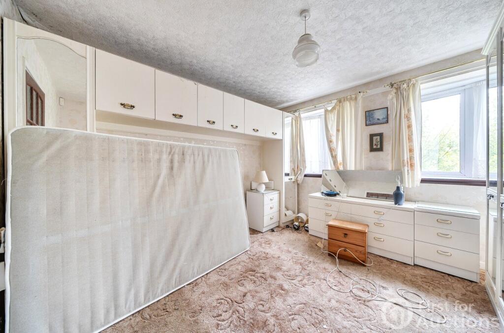 House in Nottingham, Ravenshead - More