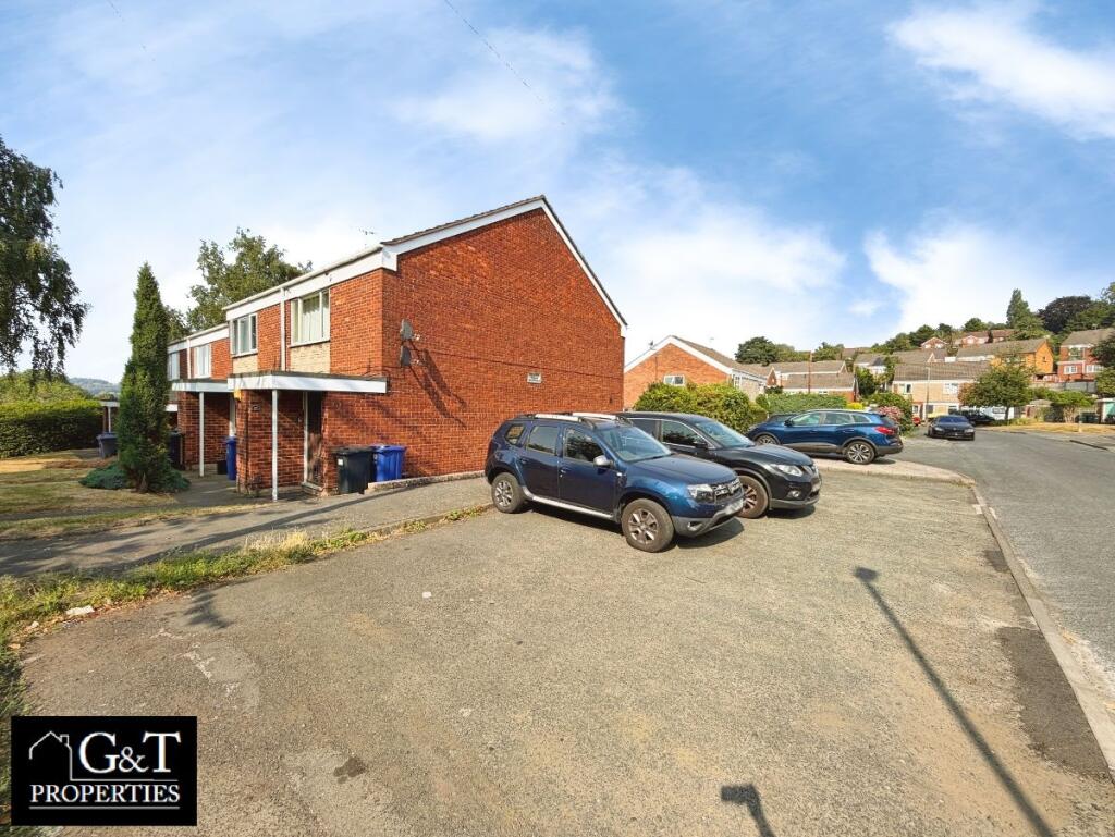 Apartment in Dudley, West Midlands - View 2