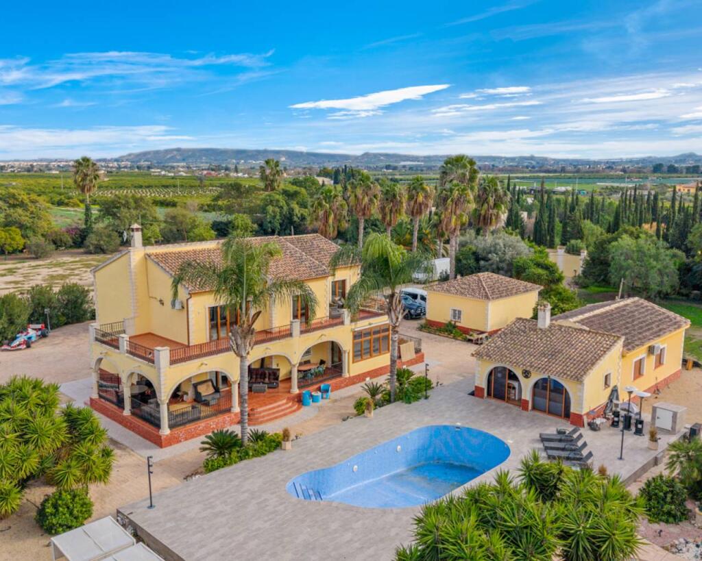 Main image of property: Orihuela