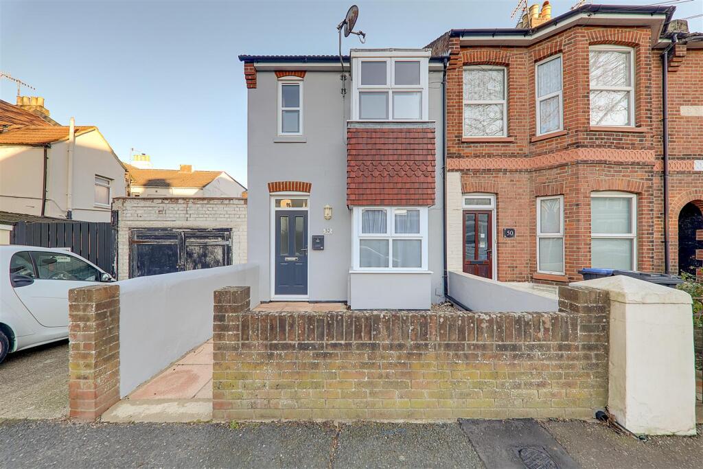Main image of property: Upper High Street, Worthing, BN11