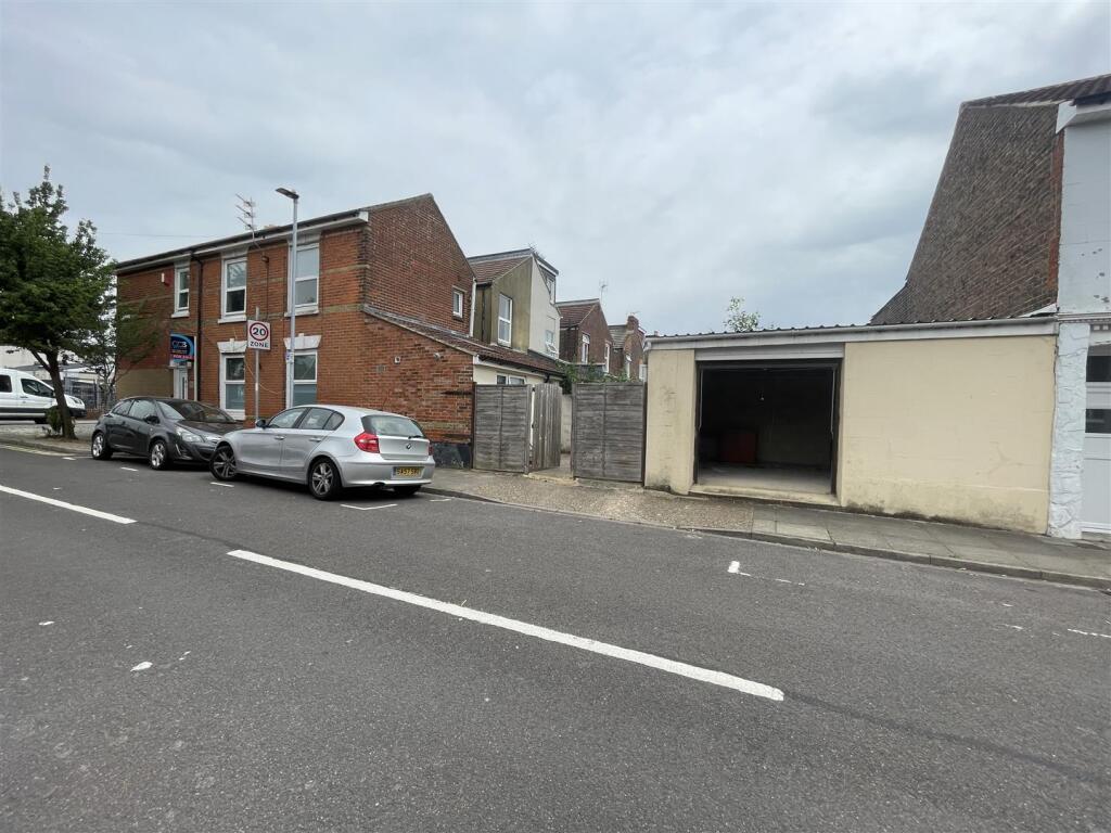 Main image of property: Rugby Road