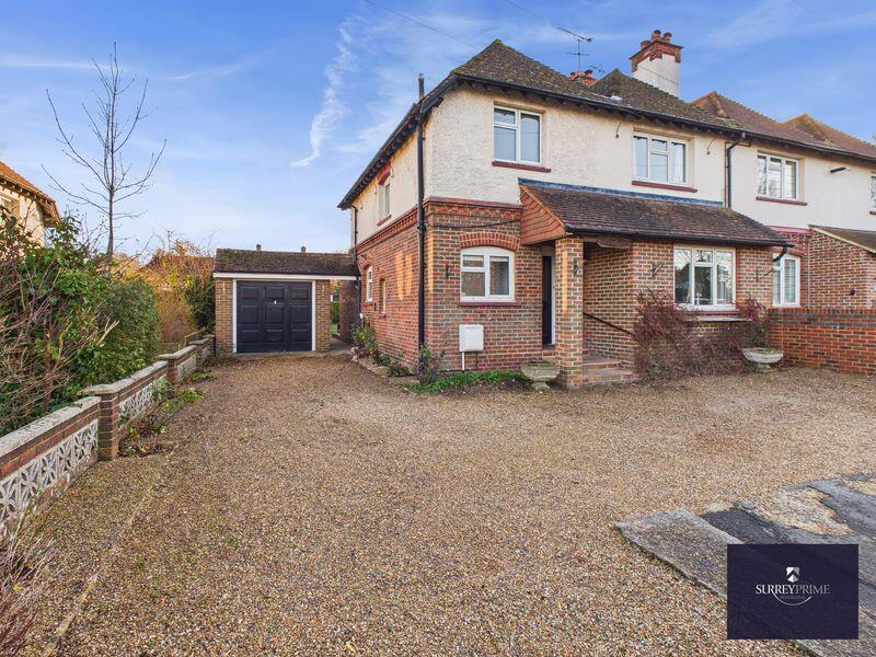 Three Bedroom Semi-Detached House Guildford Road, Effingham photo 2