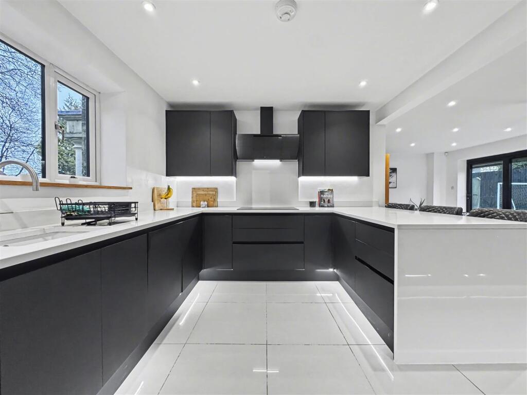 Additional image 9 of Bath Road, Oakhill