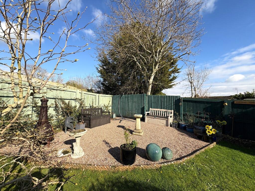 29 Ash Grove photo 3