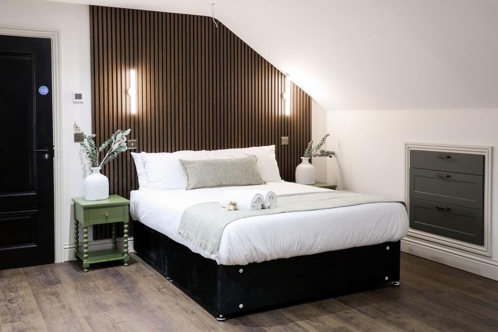 Main image of property: Bath Road, Bristol, BS4