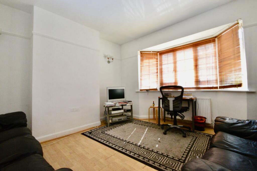Apartment in London - View 5