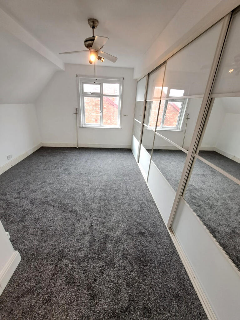 Apartment in Chester - More