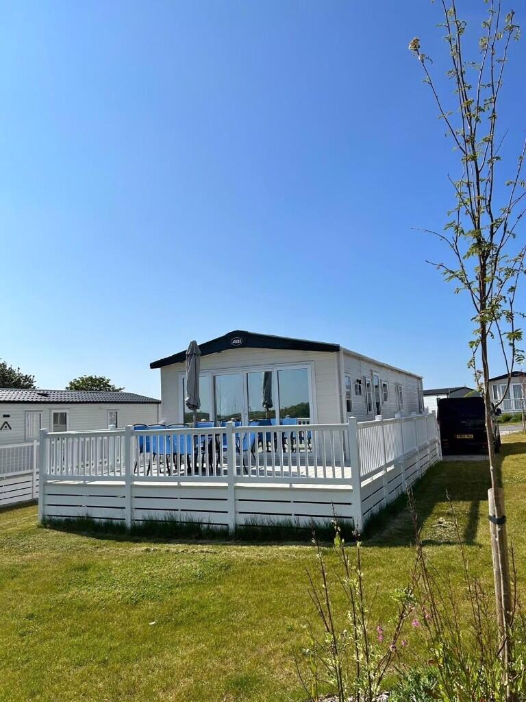 Main image of property: TR8