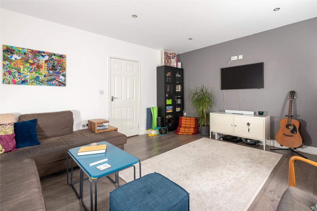 House in Milton Keynes - View 2