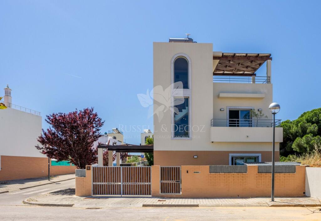 Main image of property: Algarve, Olhão