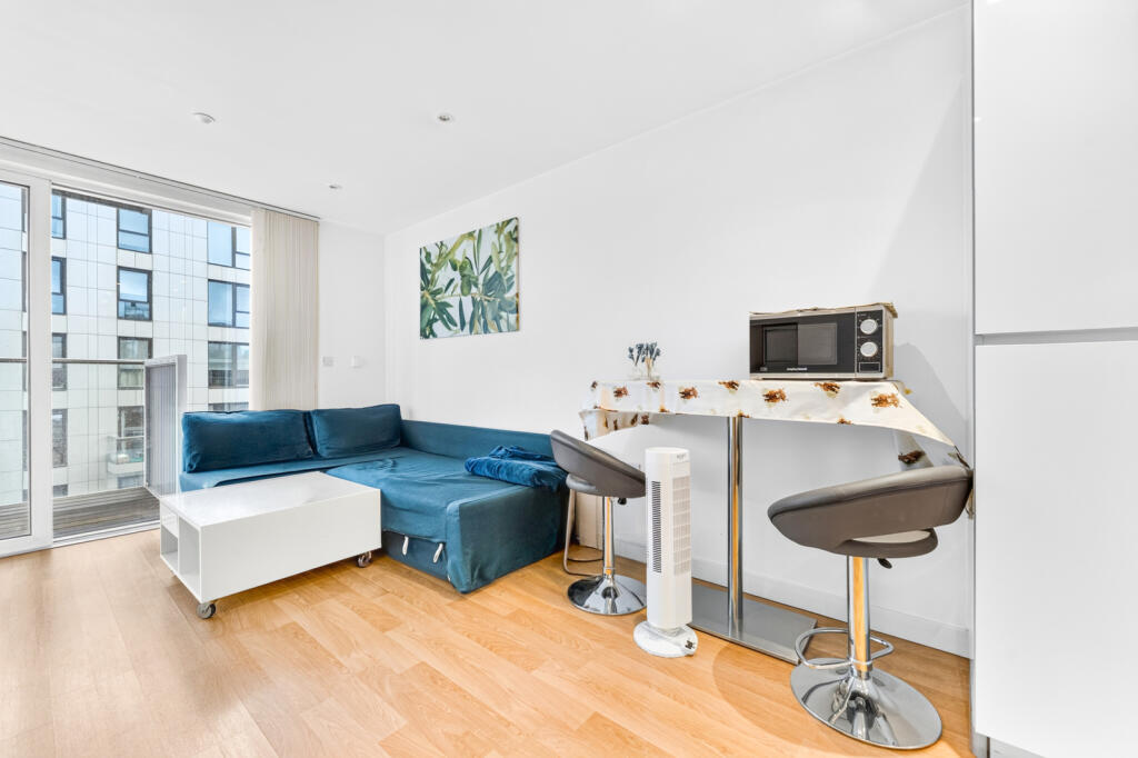 Apartment in London - View 3