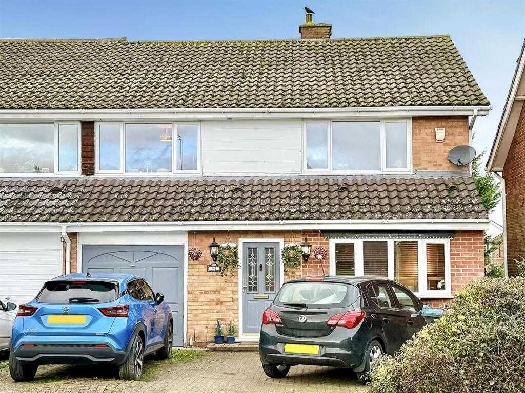 Main image of property: Longfields, Ongar