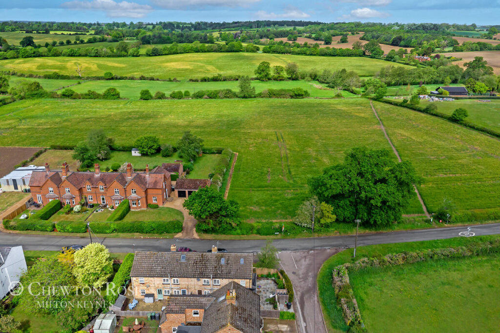 Witts End, Eversholt - View 2