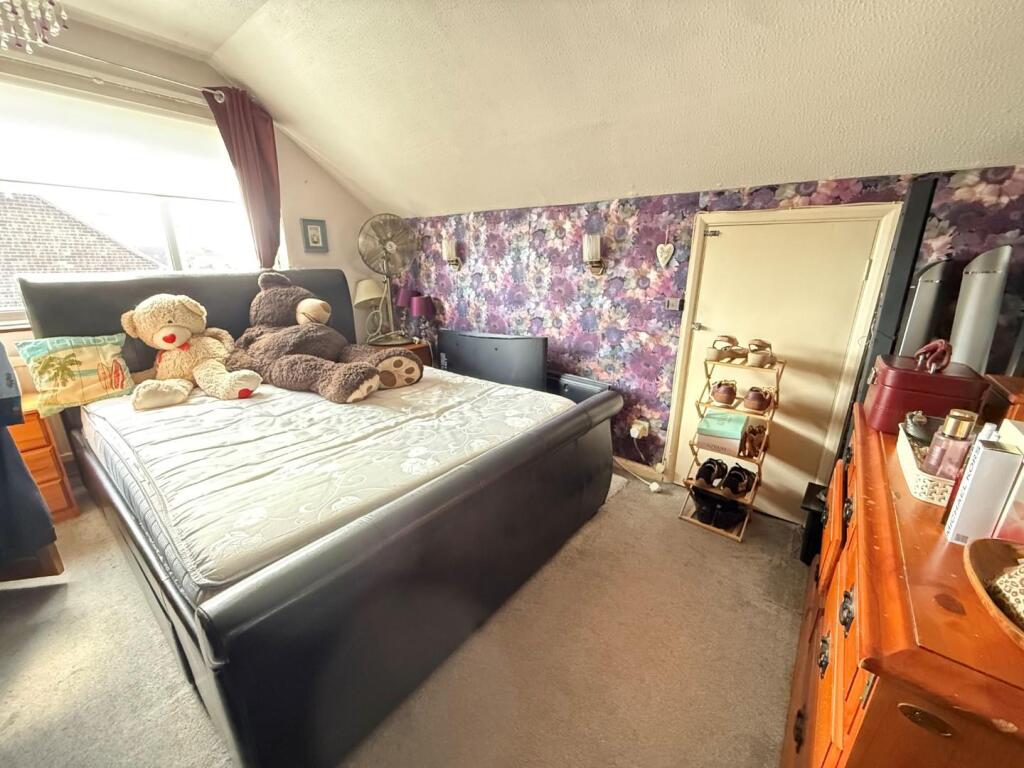 House in Northampton - More