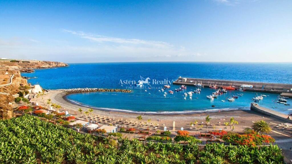 Main image of property: Canary Islands, Tenerife, Playa de San Juan