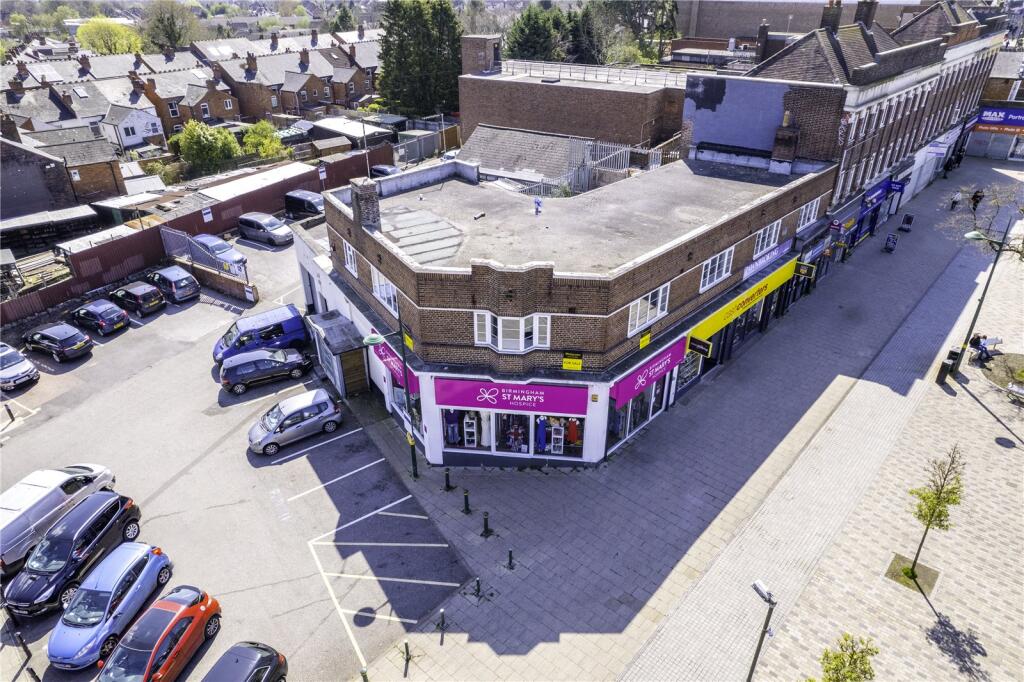 Apartment in Birmingham, Northfield - View 3