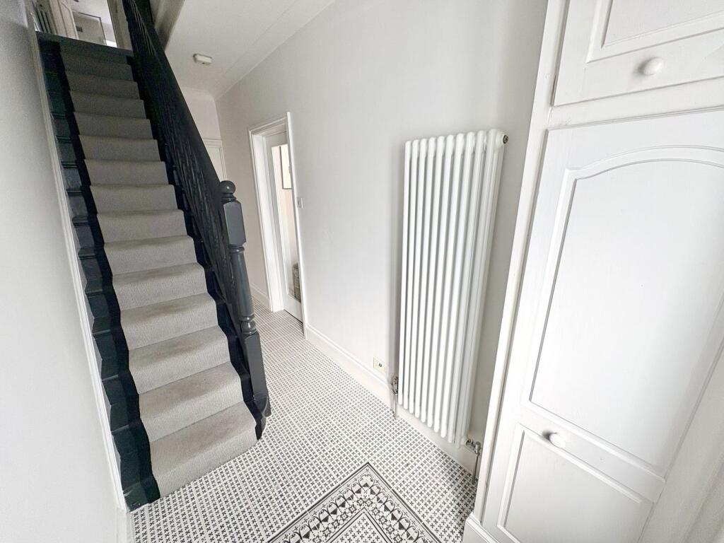 House in Bournemouth, Branksome, Poole - View 4