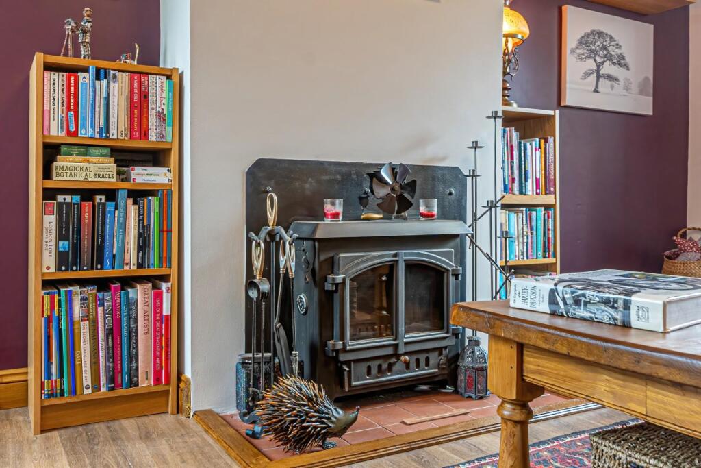 House in Luton - View 3