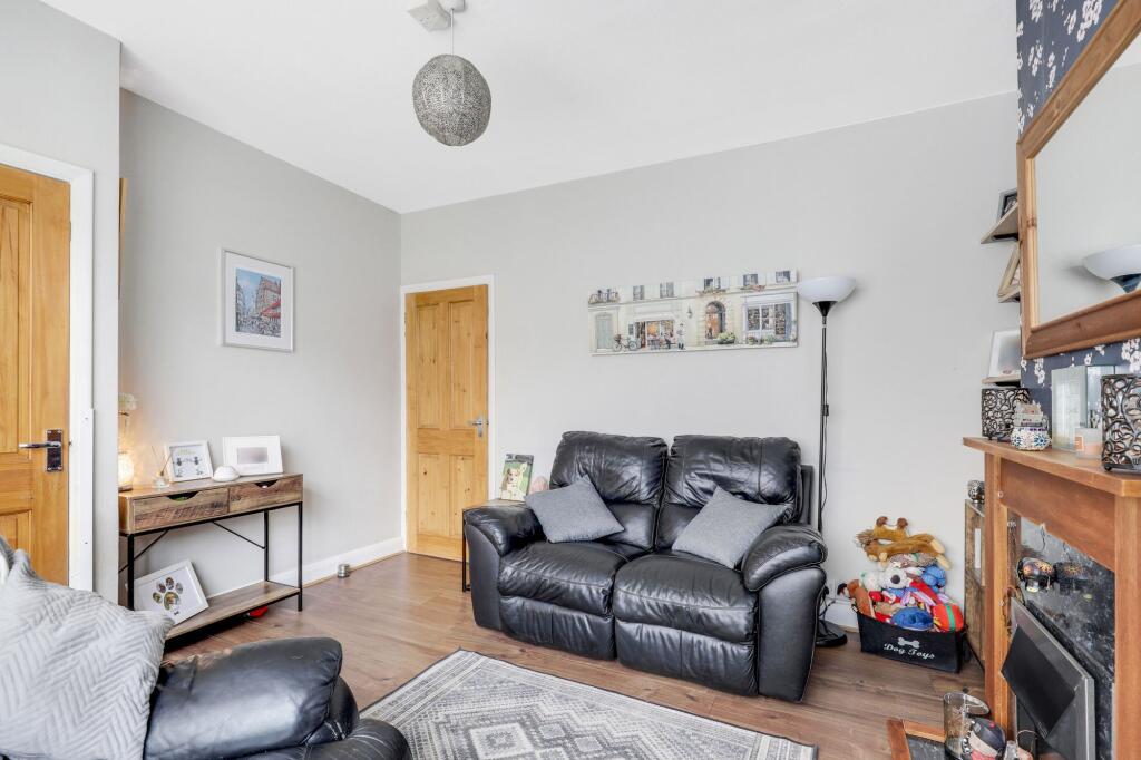 House in Nottingham - View 5
