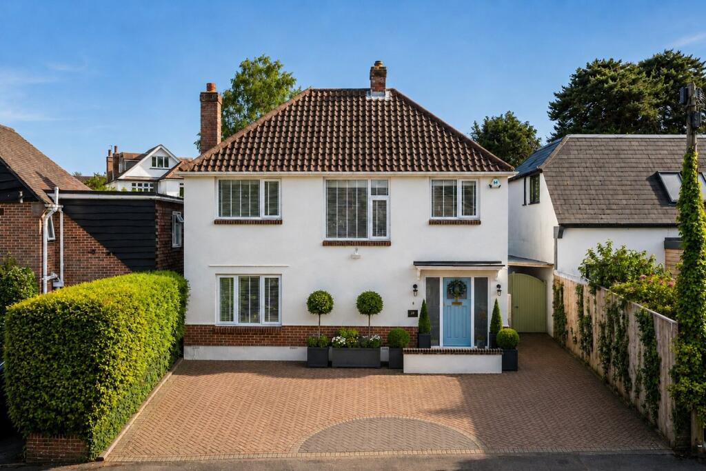 Bower Road, Queens Park, BH8