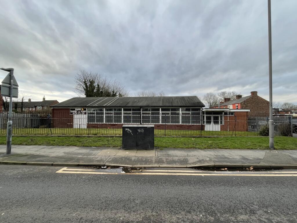 Main image of property: Former Darby & Joan Club, Broad Oak Road, St. Helens, Merseyside WA9 2AH