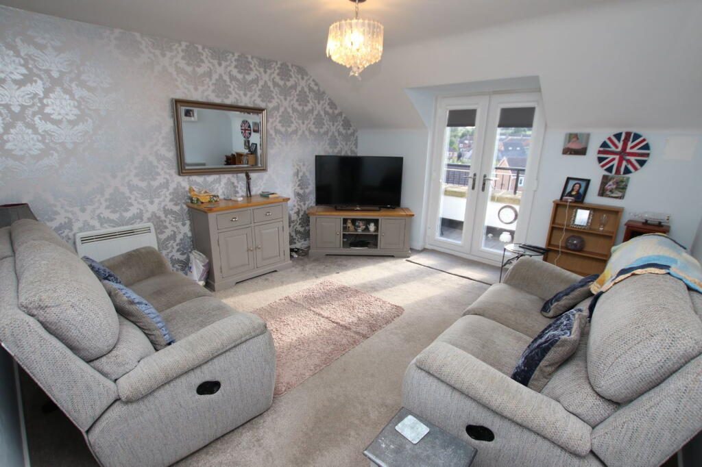 Apartment in Sheffield, Castle Green, Penistone - View 2