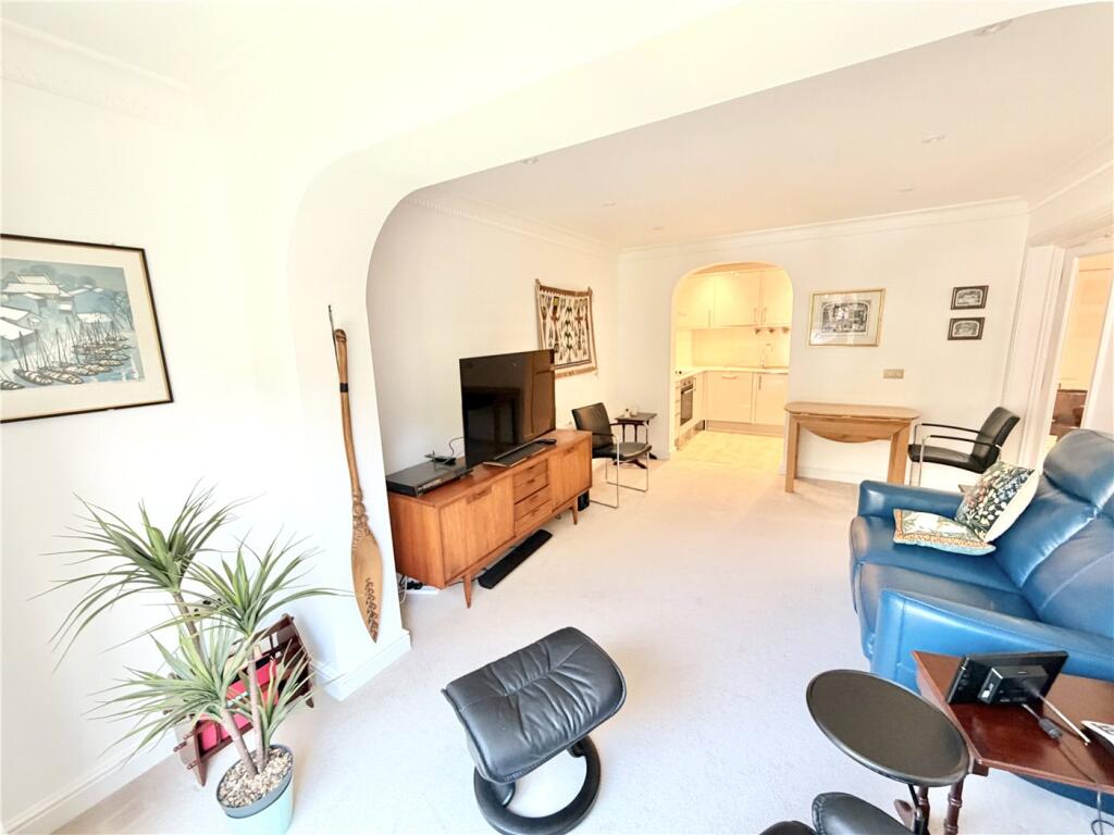 Chartcombe, 162-164 Canford Cliffs Road, Canford Cliffs, Poole, BH13 photo 4