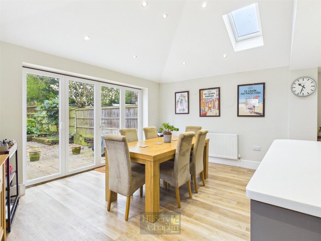 House in Brentwood, Hutton Mount - View 3
