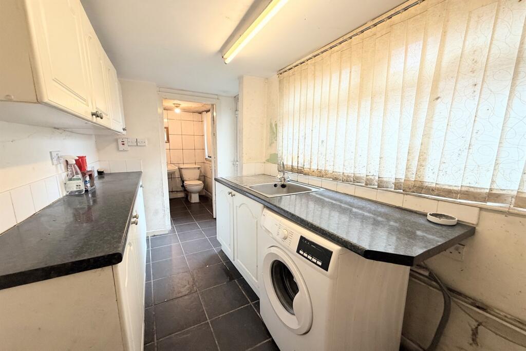 12 Picow Street, Runcorn, WA7 5DA photo 5
