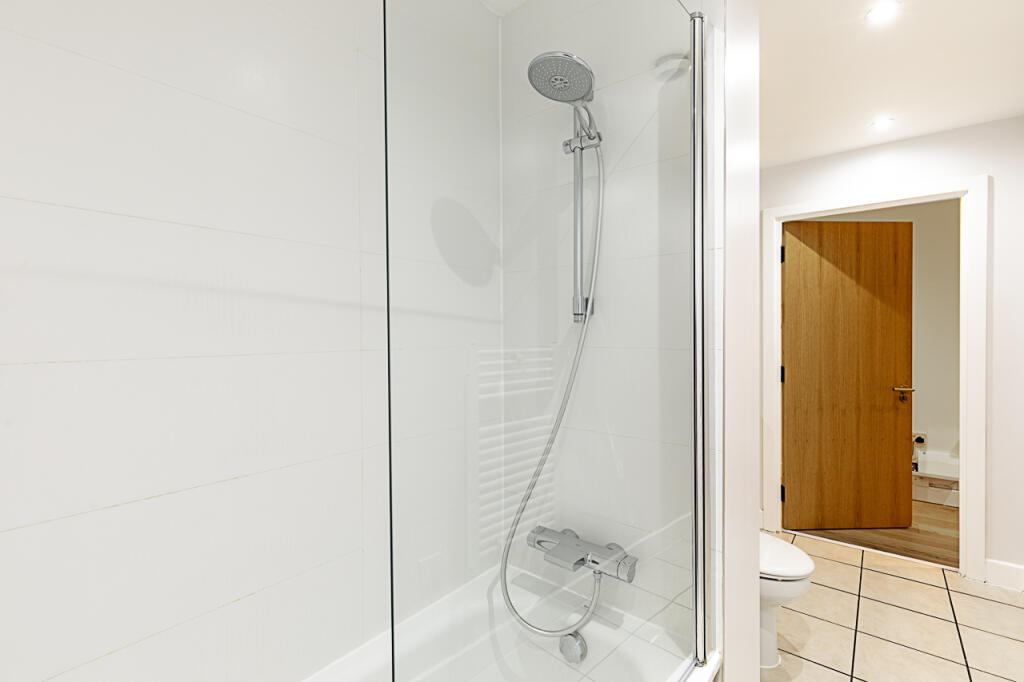 Apartment in London - View 4