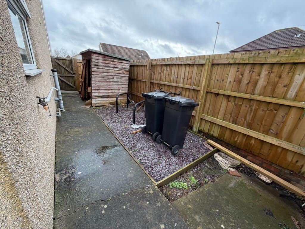 6 bedroom terraced house for rent