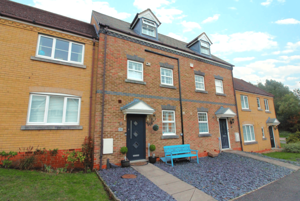 Main image of property: Kingfisher Road, Shefford, SG17