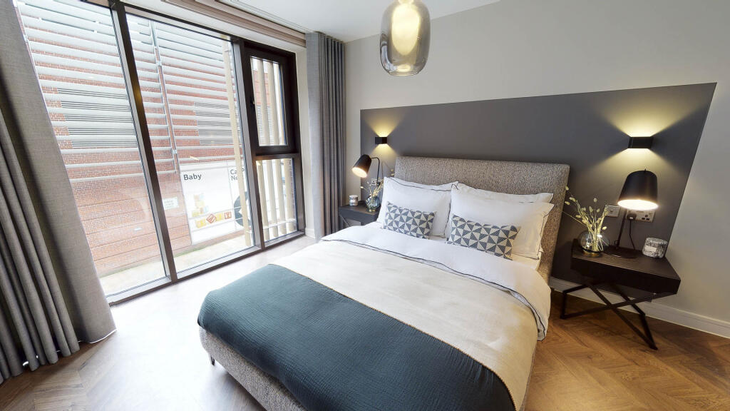 Apartment in Liverpool - More