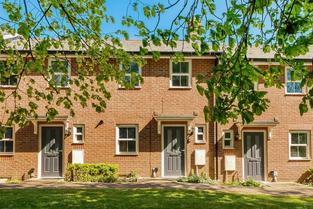 Main image of property: Kings Park, Bicester, Oxfordshire, OX26