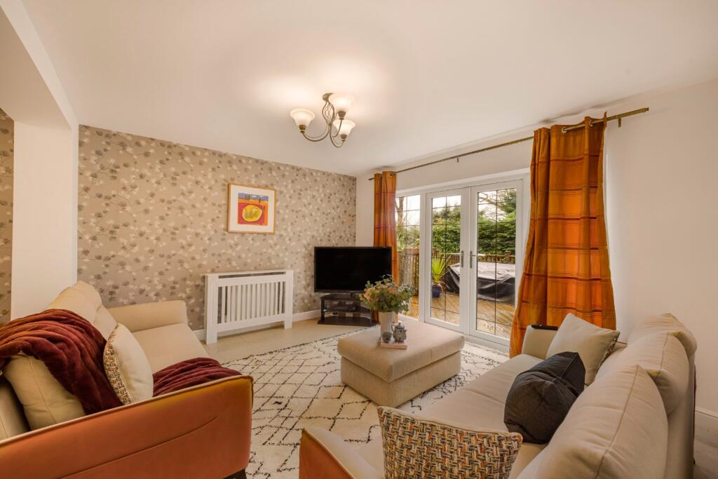 Harrington Road, Altrincham, Cheshire, WA14 photo 3