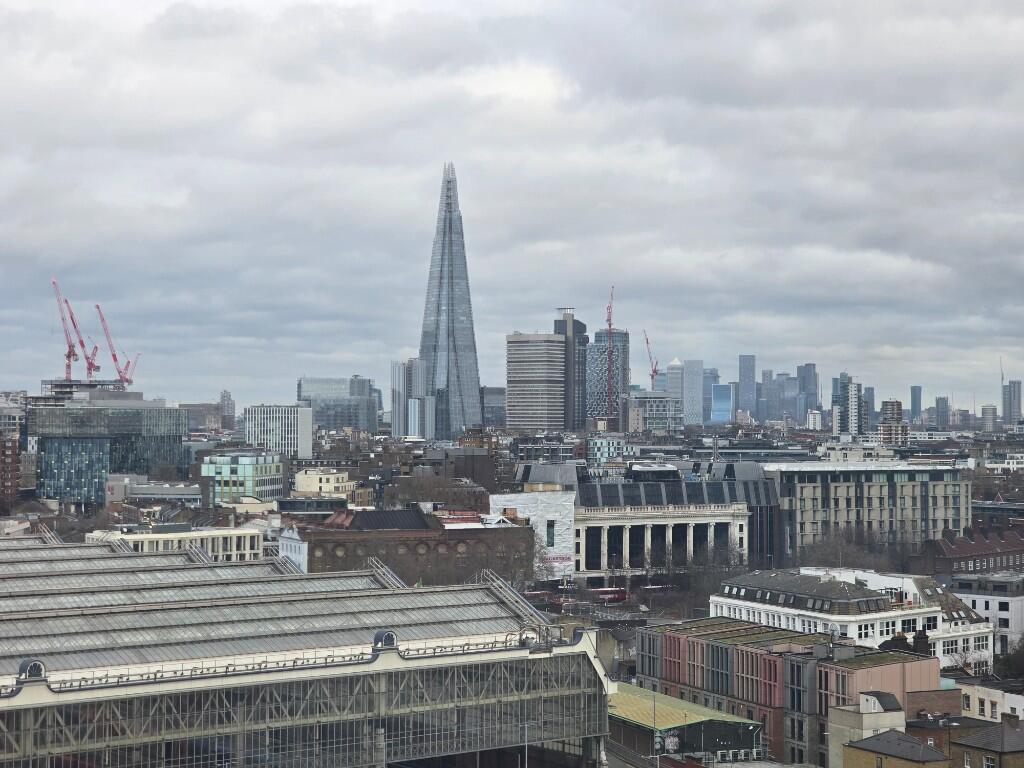 Apartment in London - View 5