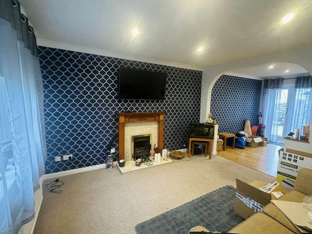 Derwent Road, Thatcham photo 2