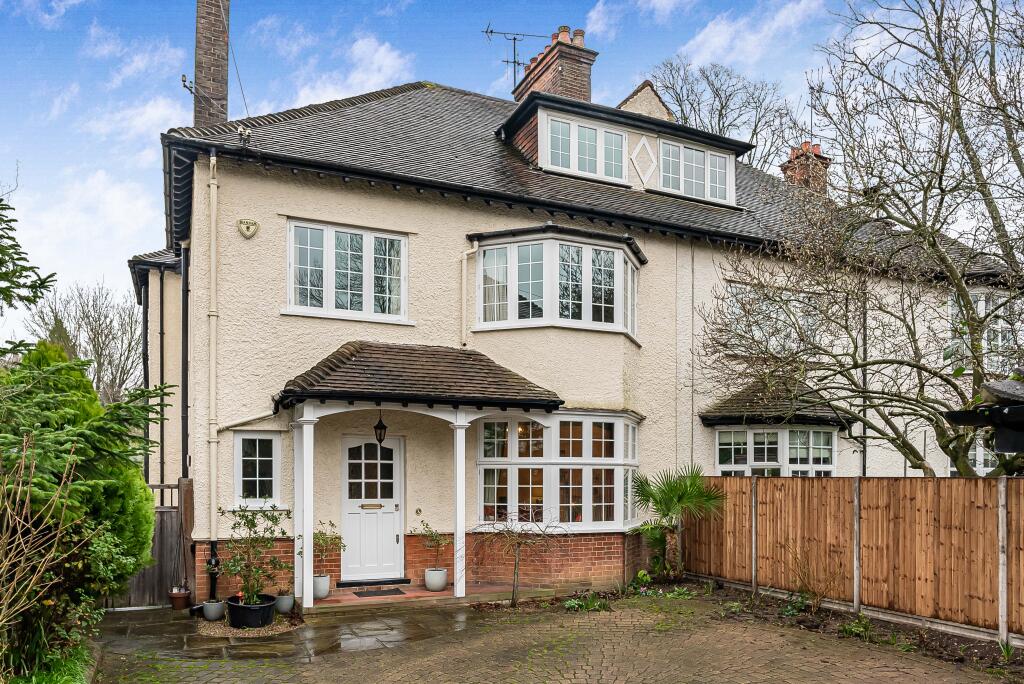 Main image of property: London Road, St. Albans, Hertfordshire, AL1